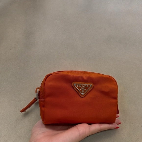 Prada Small Re-Nylon Wallet with Authenticity card included - Picture 2 of 3